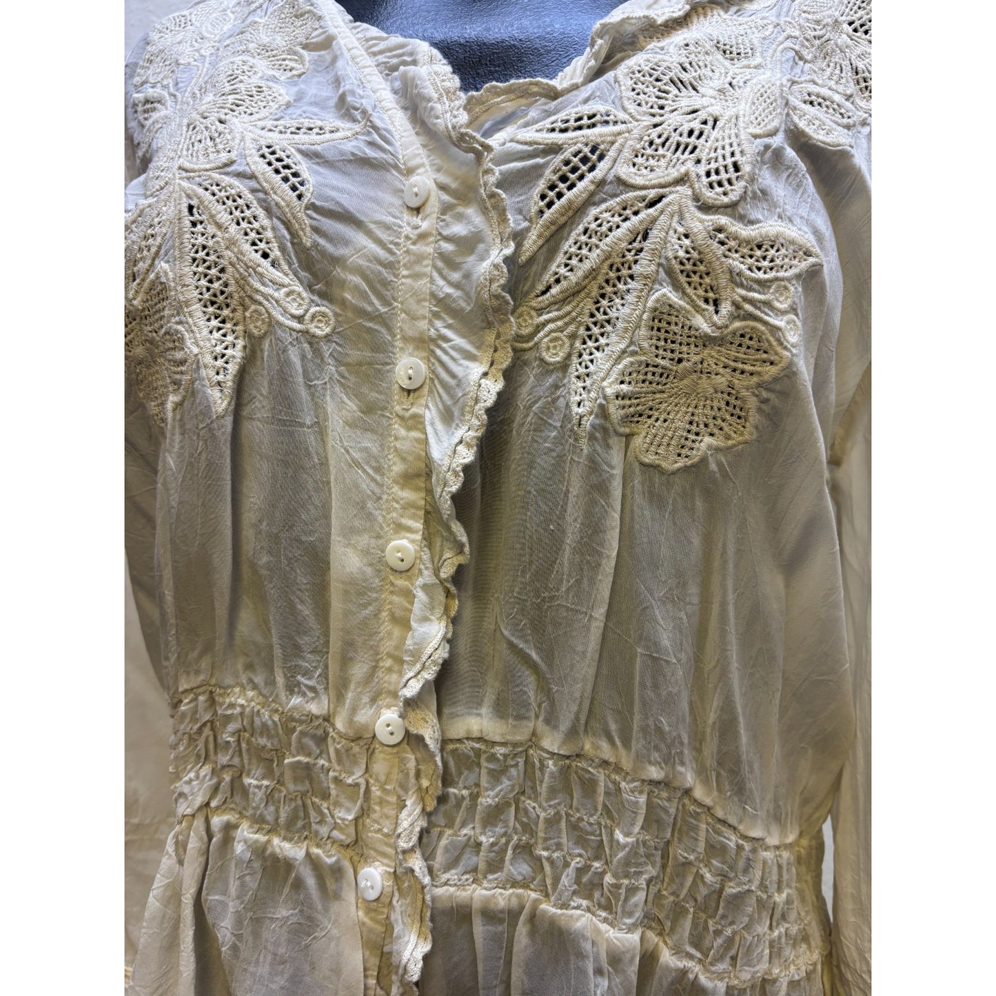 Johnny Was Ivory Embroidered Blouse With Button-Down XS