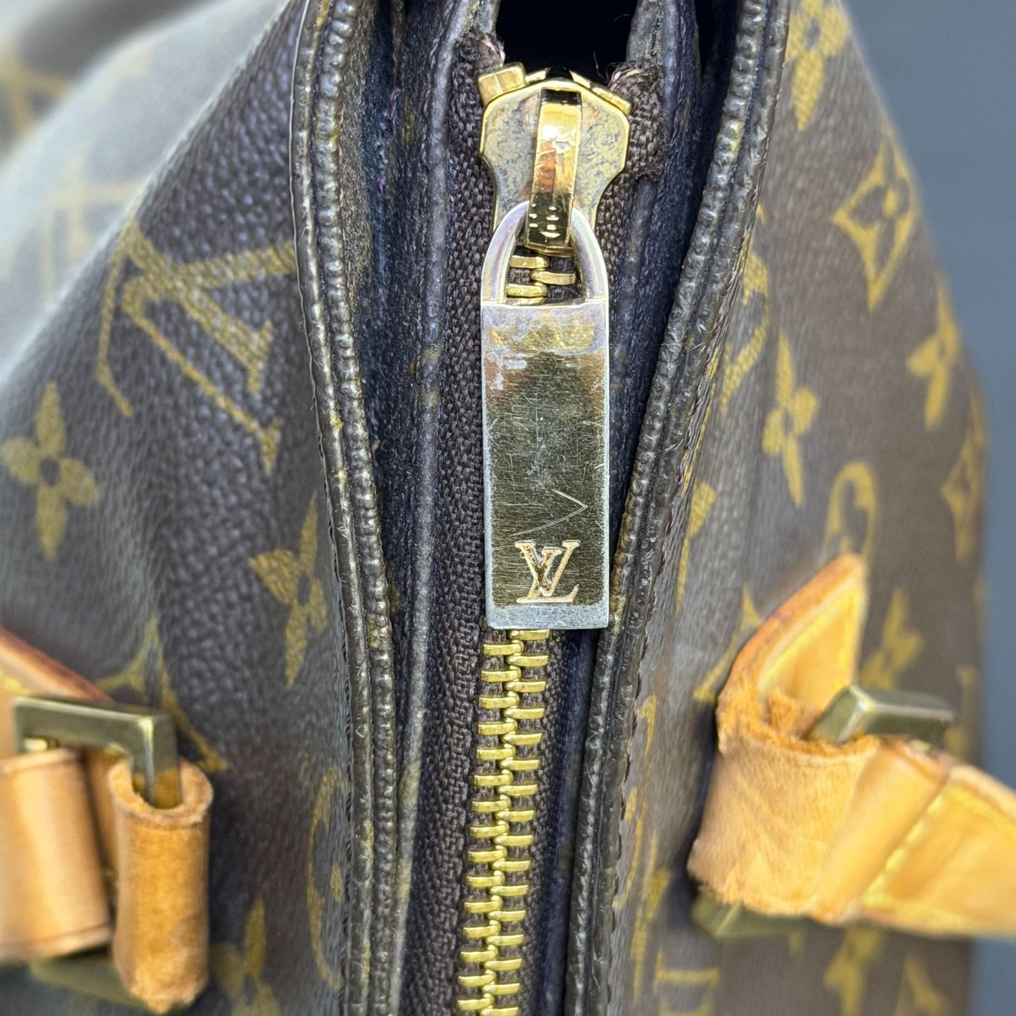 Louis Vuitton Monogram Vintage Tote Purse With Leather Straps Classic Brown & Tan