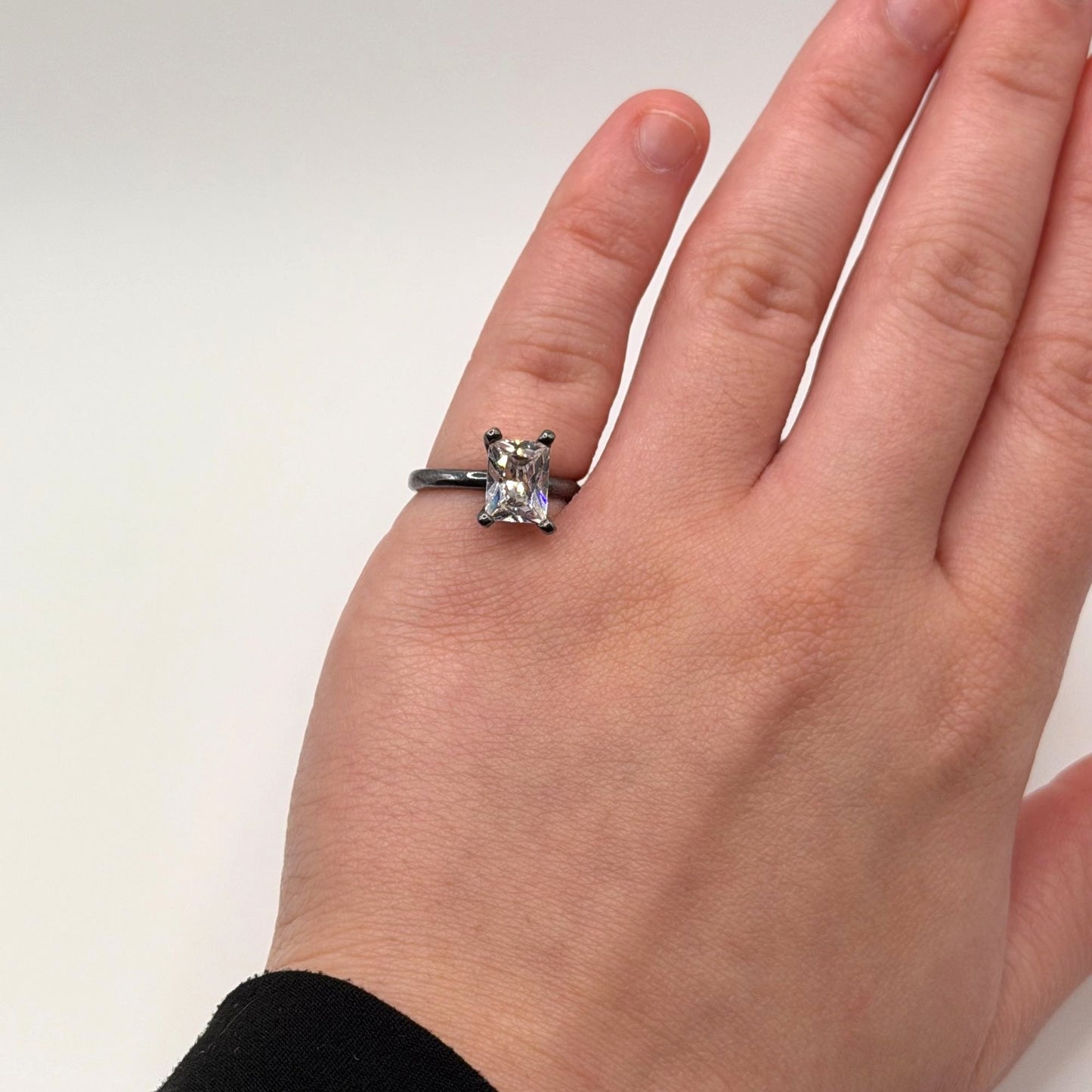 925 Sterling Silver Princess Cut Glass Solitaire Ring Size 4