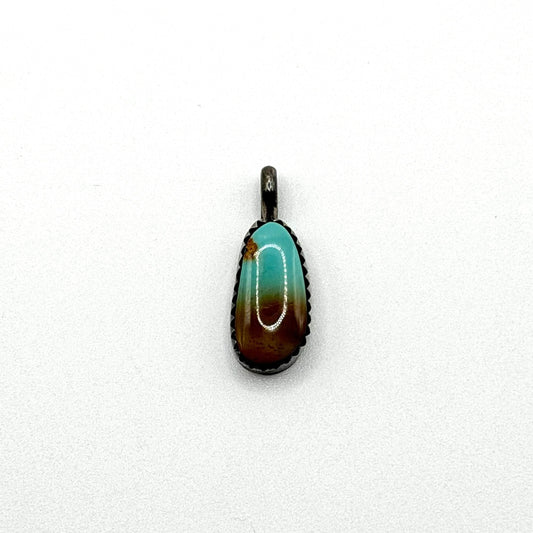 D O 925 Sterling Silver Turquoise Pendant With Brown Gradient Stone Design
